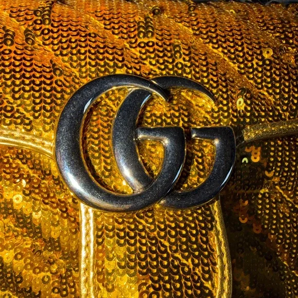 Preloved Gucci marmot yellow Crossbody bag pristine condition comes with DB - Picture 4 of 14